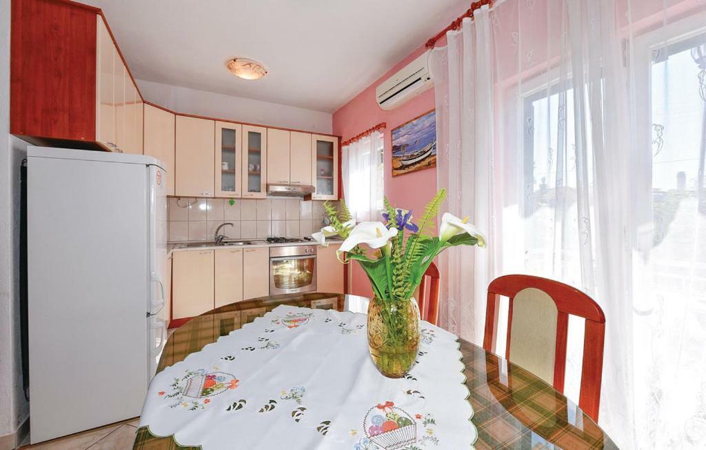Apartman Palme Ξενοδοχείο Σίμπενικ Εξωτερικό φωτογραφία