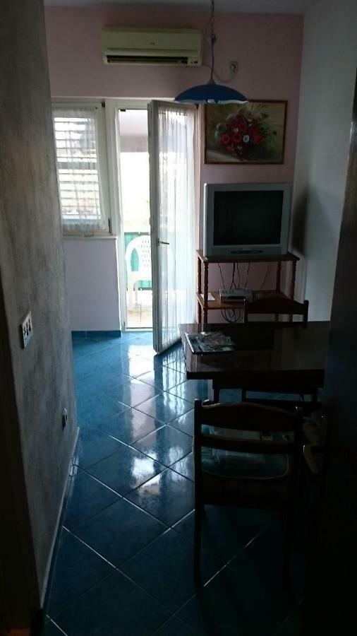 Apartman Palme Ξενοδοχείο Σίμπενικ Εξωτερικό φωτογραφία